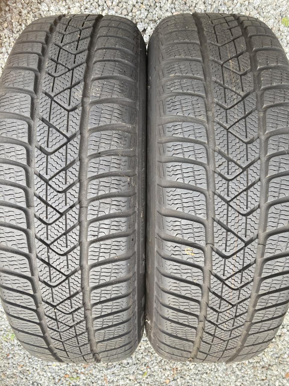4 Winterbanden met velgen 205/60/R17 BMW X1