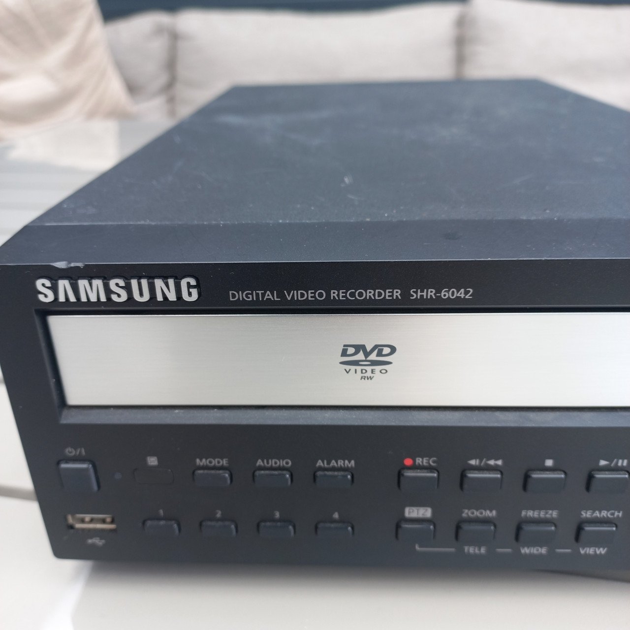 Samsung digital video recorder  SHR 6042