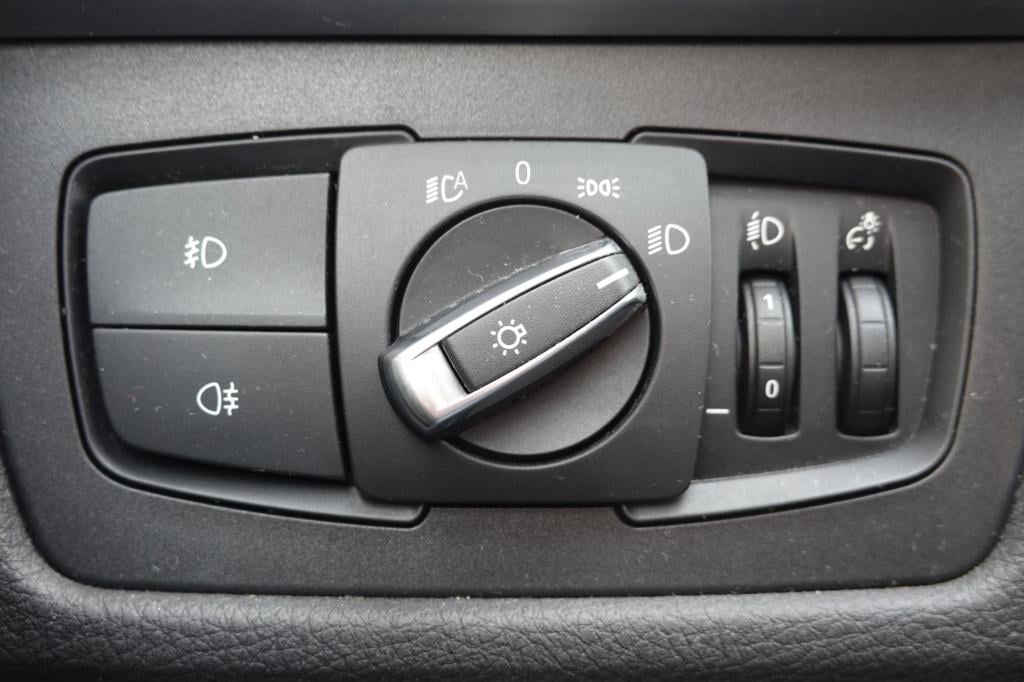 BMW 3-serie 320i executive