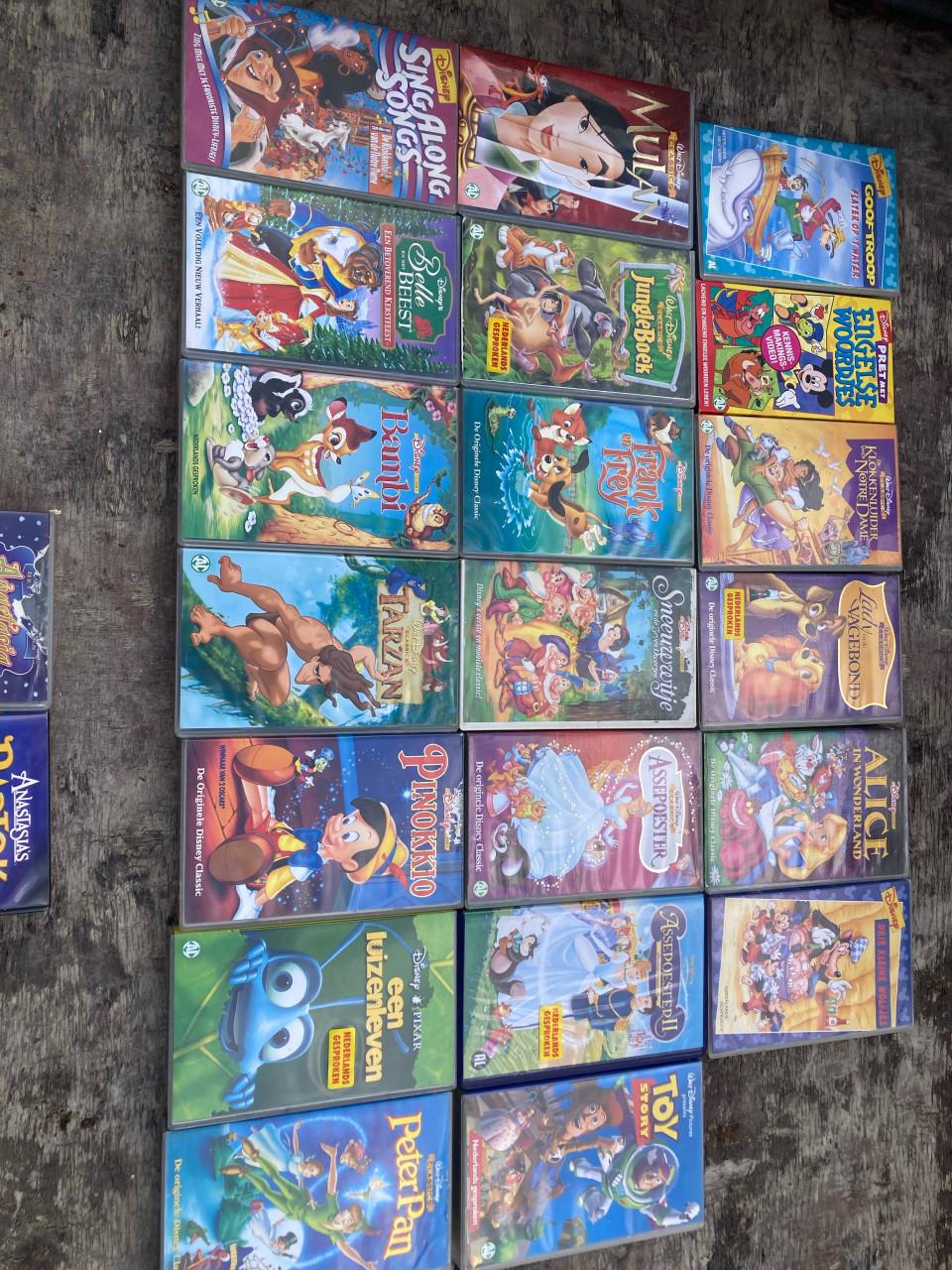 Te koop: 20 Walt Disney VHS videobanden