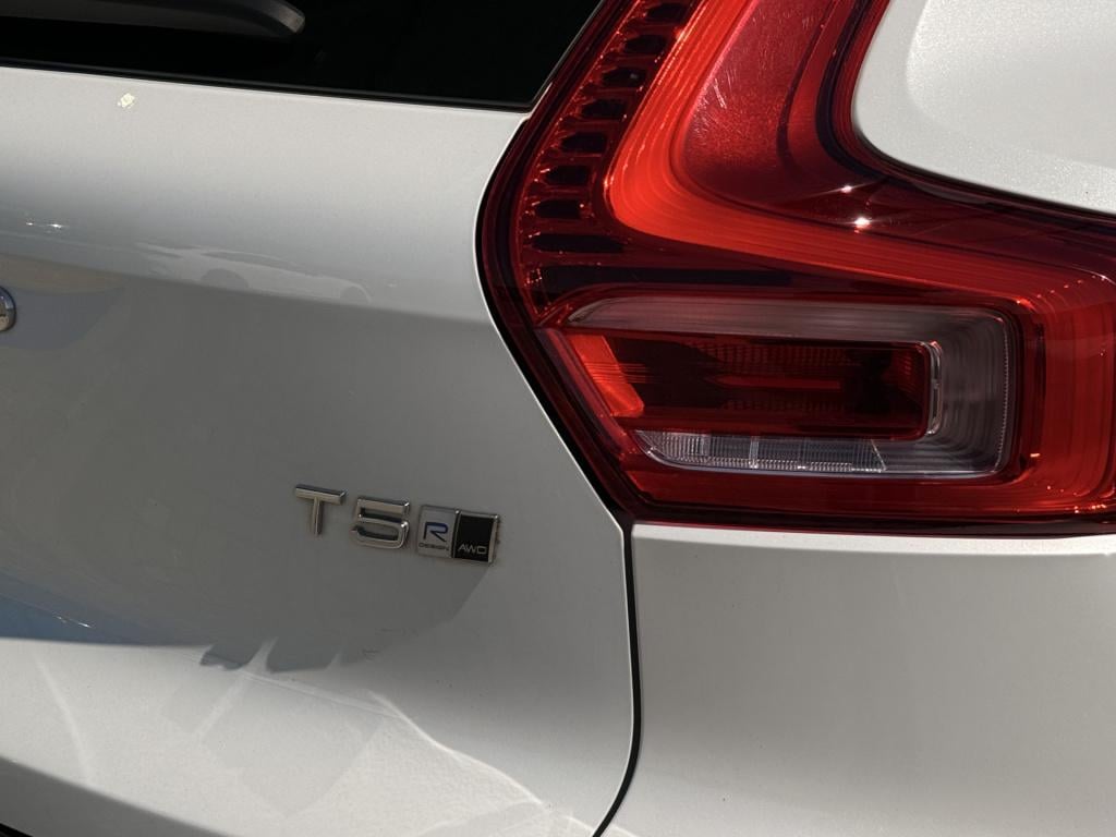 Volvo XC40 2.0 t5 awd r-design | harman kardon | pano | acc | achteruitrijc