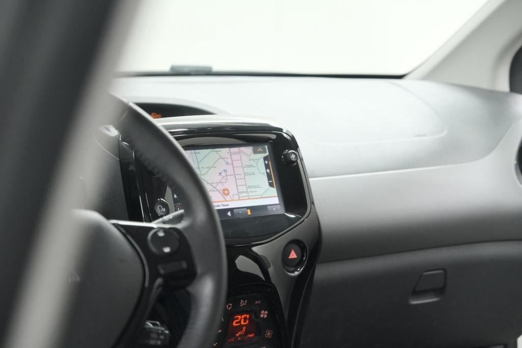 Peugeot 108 1.0 e-vti allure top! | elektrisch vouwdak | camera | navigatie