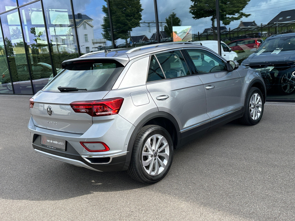 Volkswagen T-roc 1.5 tsi 150pk dsg style | dode hoek | camera | keyless | e