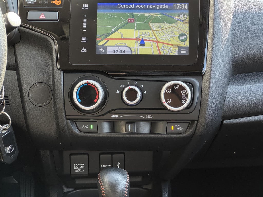 Honda Jazz 1.5 i-vtec dynamic automaat | navigatie | trekhaak | camera | st