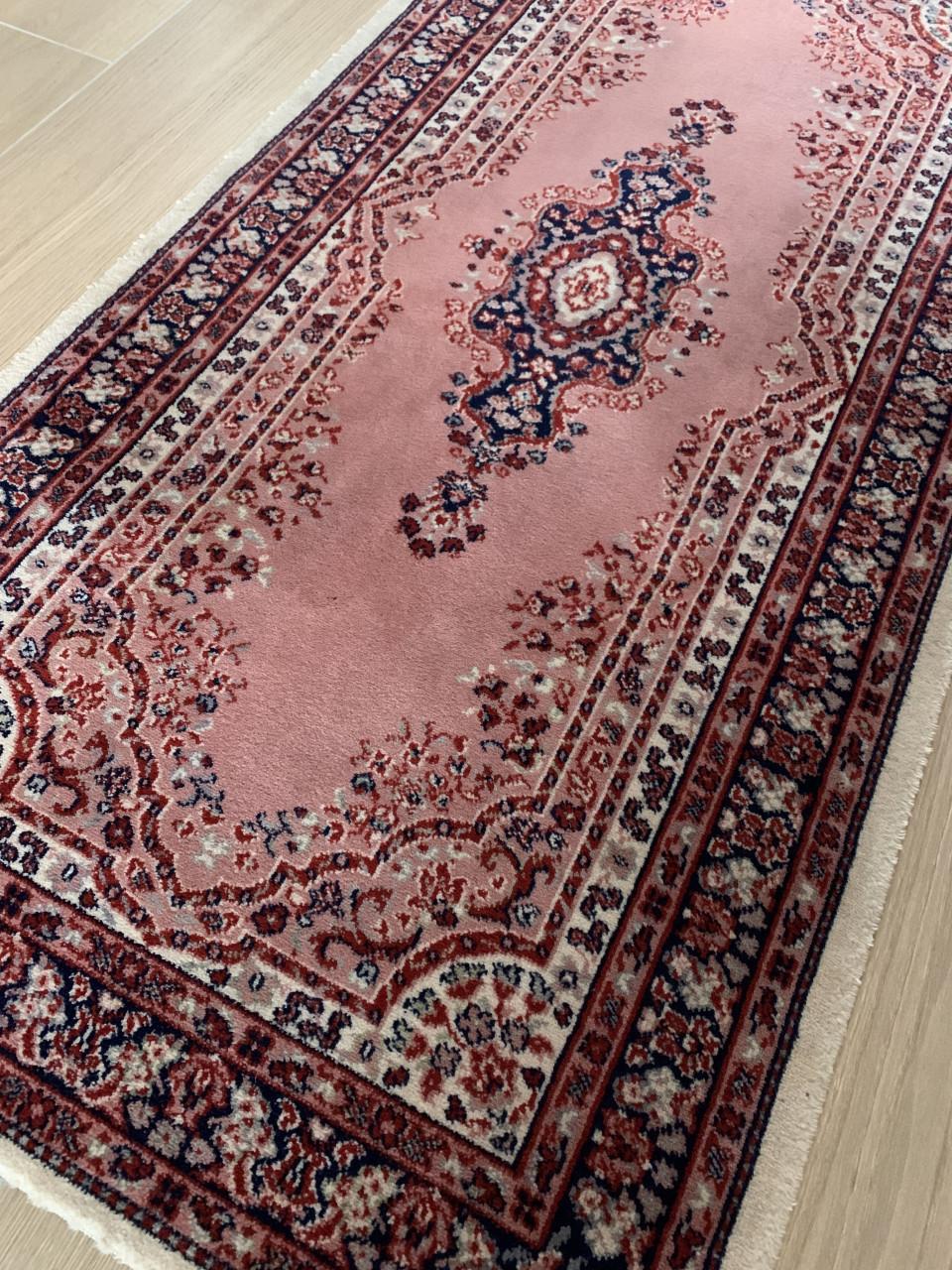 💕Super Leuk Roze Vintage Vloerkleedje💕162 bij 80 cm💖