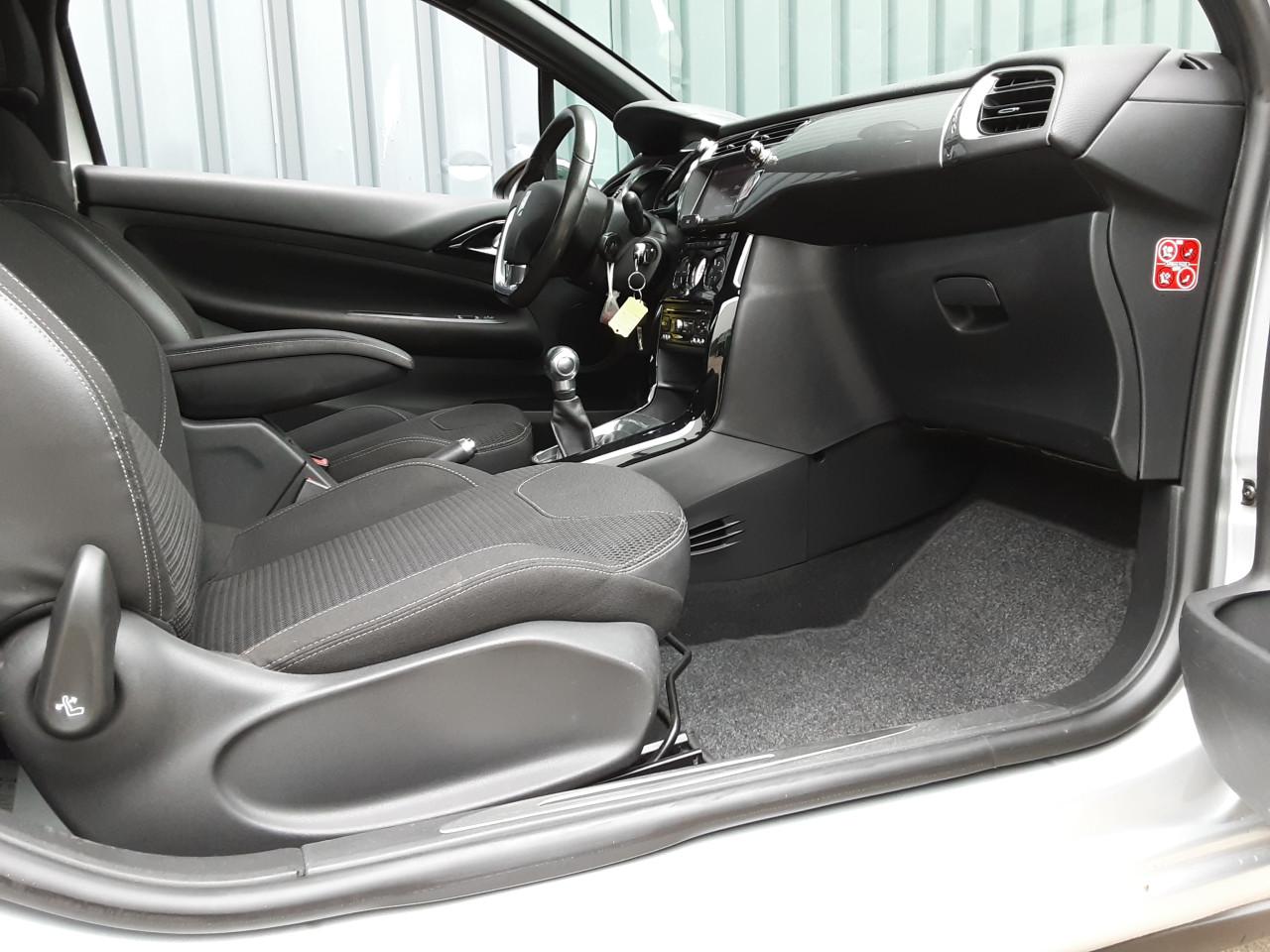 Citroen DS3 Cabrio 1.6 VTi So Chic