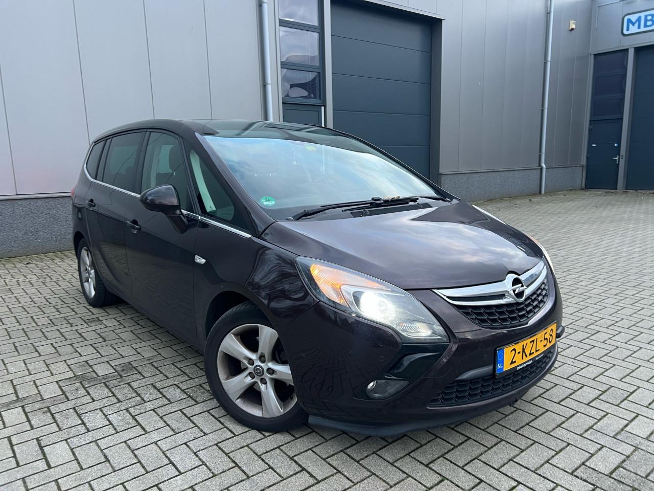 Opel Zafira Tourer 1.6CDTI Cosmo 7zitter