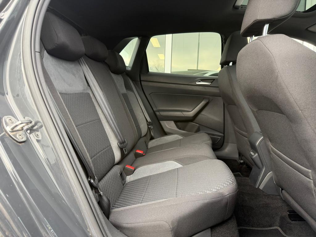 Volkswagen Polo 1.0 tsi highline business r