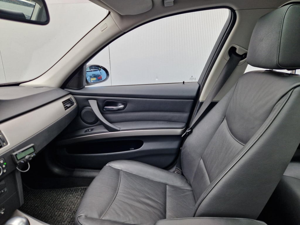 BMW 3-serie 320i executive