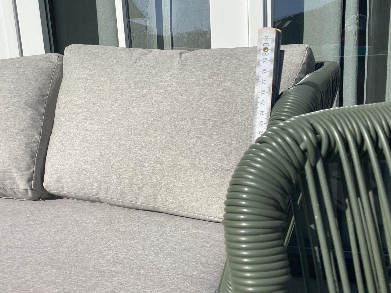 Tuinset met kussens + tafeltje