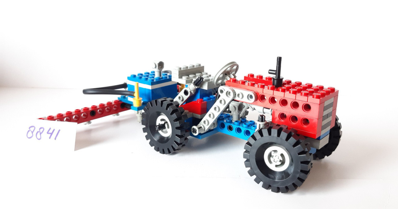 LEGO Technic 8841: Traktor of Dune Buggy / Desert Racer