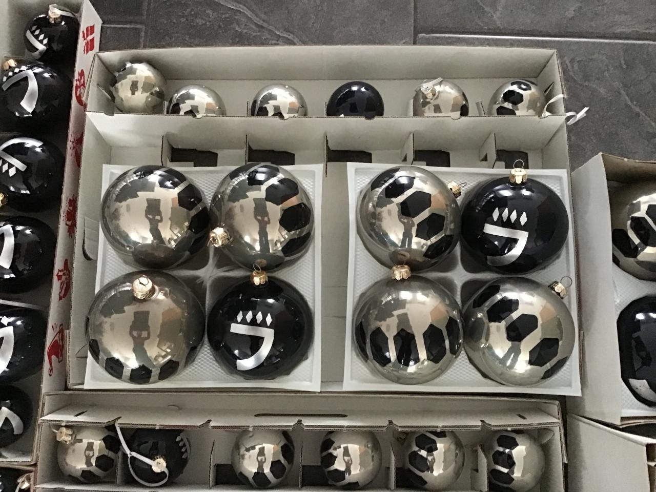 Kerstballen, donkerblauw/grijs/zilver, mondgeblazen en handbeschilderd