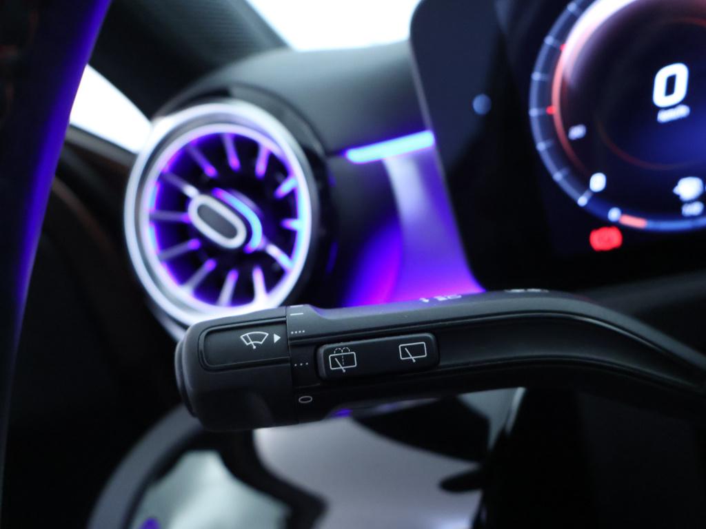 Mercedes-Benz A-Klasse 180 business solution amg | panoramadak | memory pak