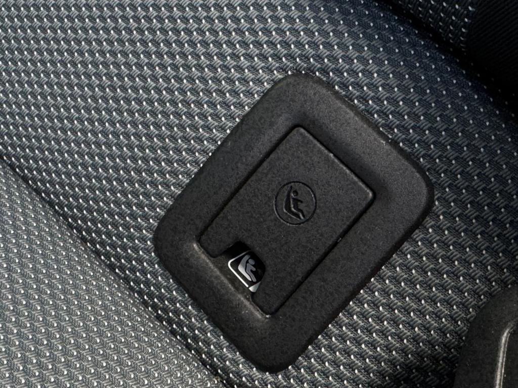 Audi Q2 1.4 tfsi sport * sportstoelen * clima * pdc 2x