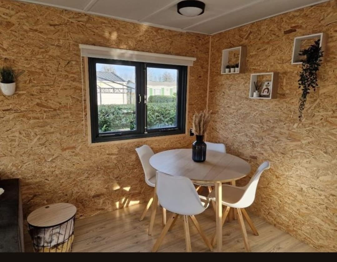 Gezellig chalet in rust en ruimte op Camping in Zeeuws-Vlaanderen