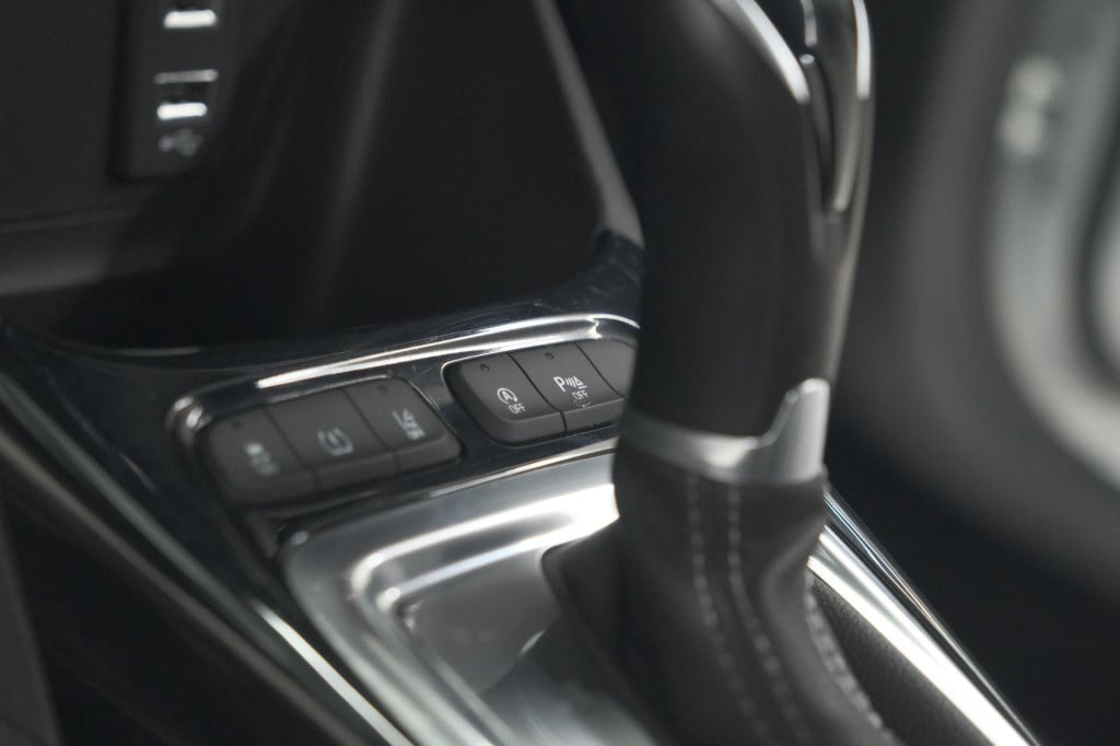 Opel Crossland X turbo 130 at6 elegance | camera | parkeersensoren | naviga