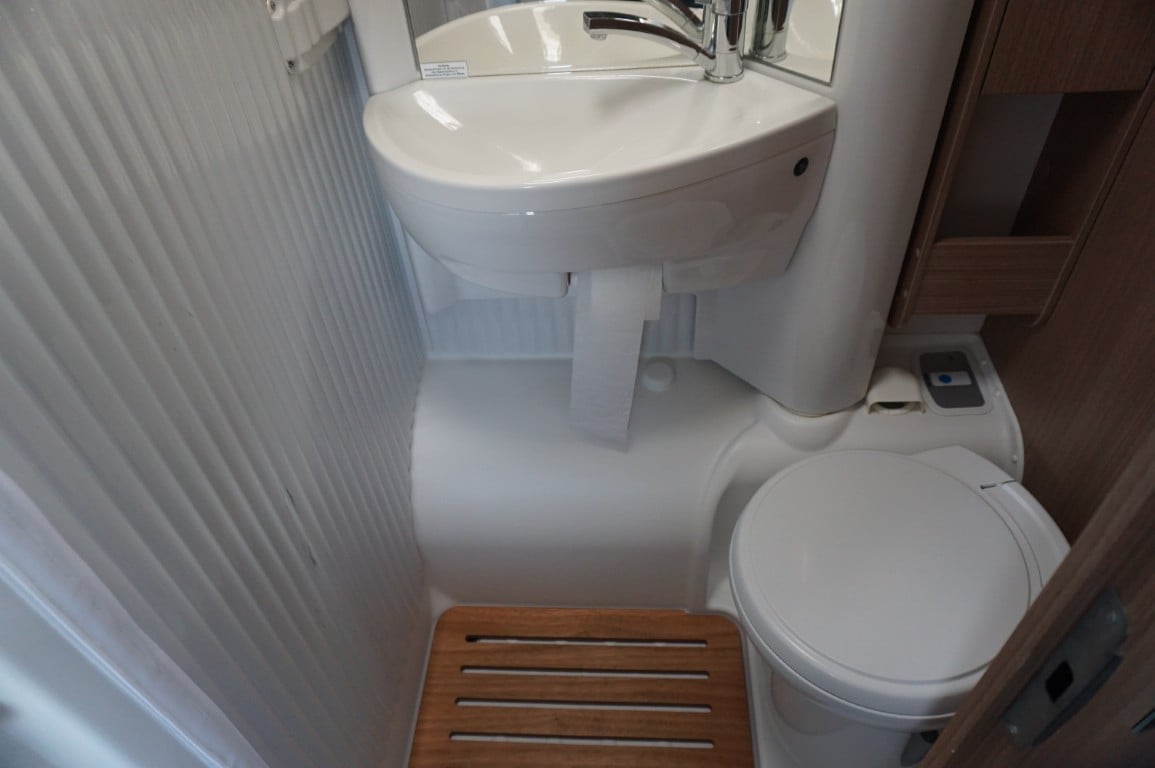 Carado T132 2019 Euro 6 Compacte Camper!