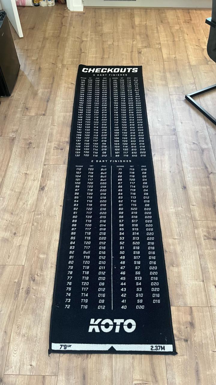 Dart standaard te koop inclusief dartmat. (zonder dartbord)
