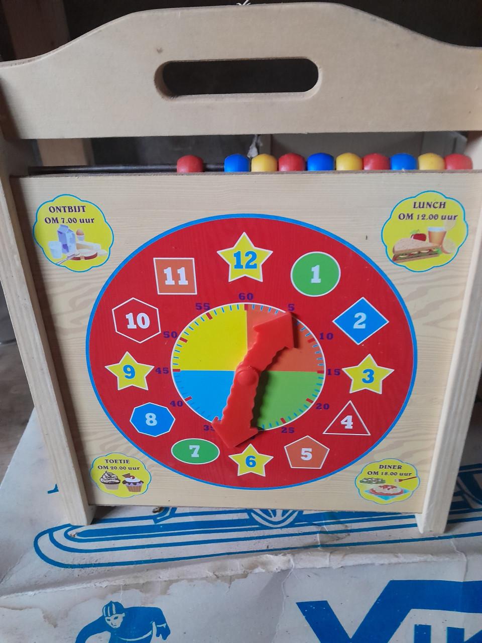 Partij divers kinderspeelgoed en spellen