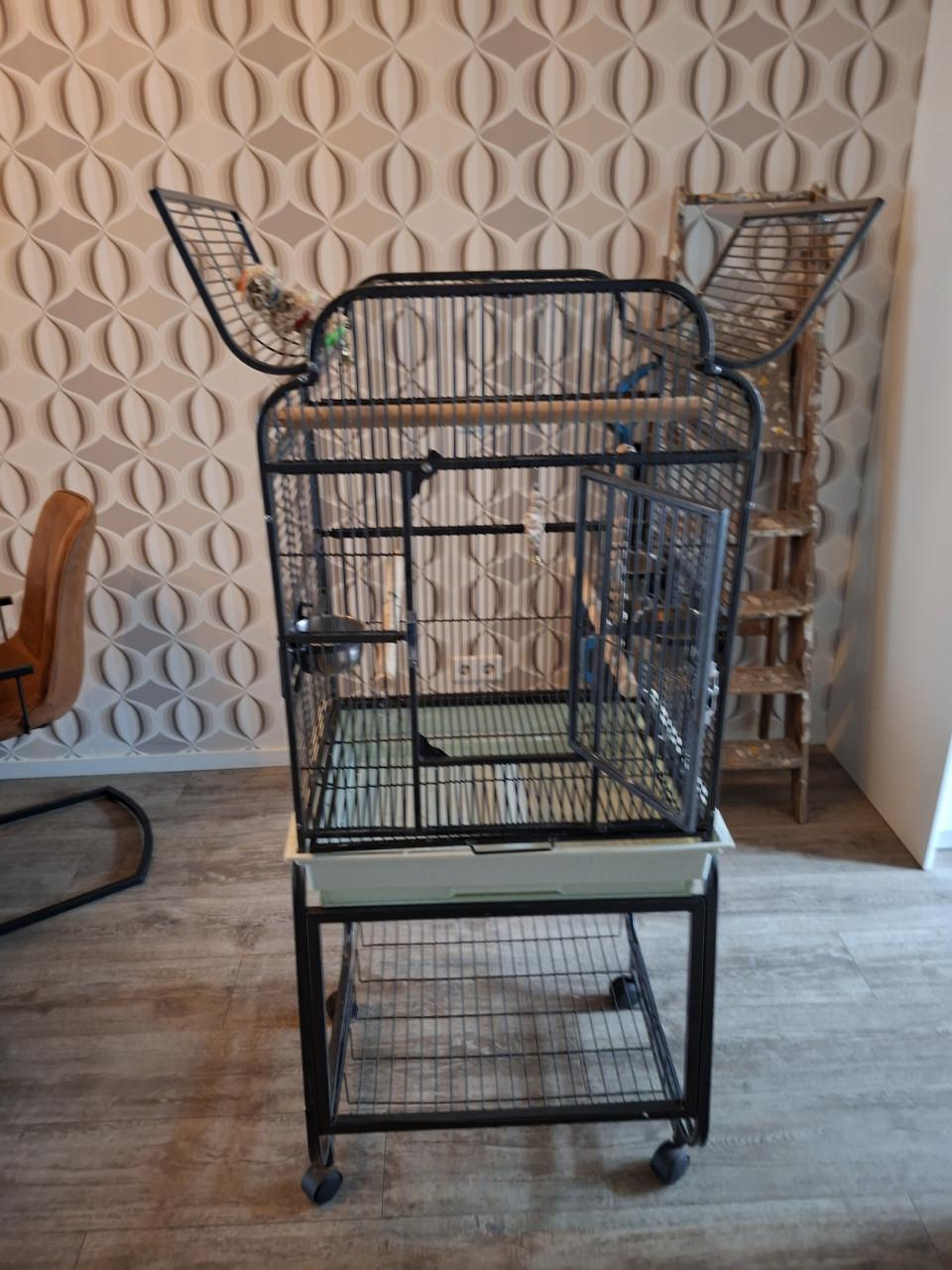 Papagaaien / Parkieten  Kooi