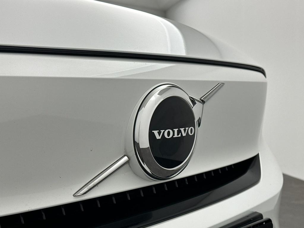Volvo Ex40 twin motor 409pk plus 82kwh| adap.cruise| camera| stoelverwarmin