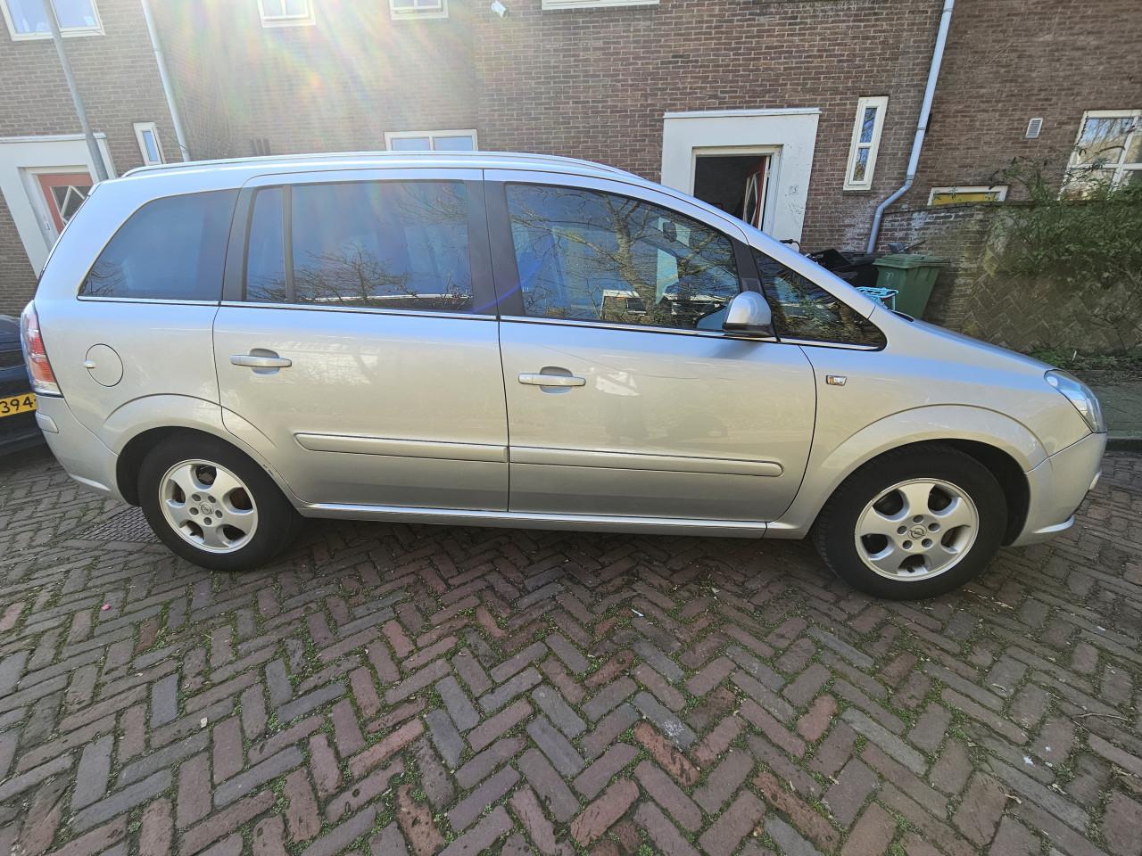 Opel zafira 2007
