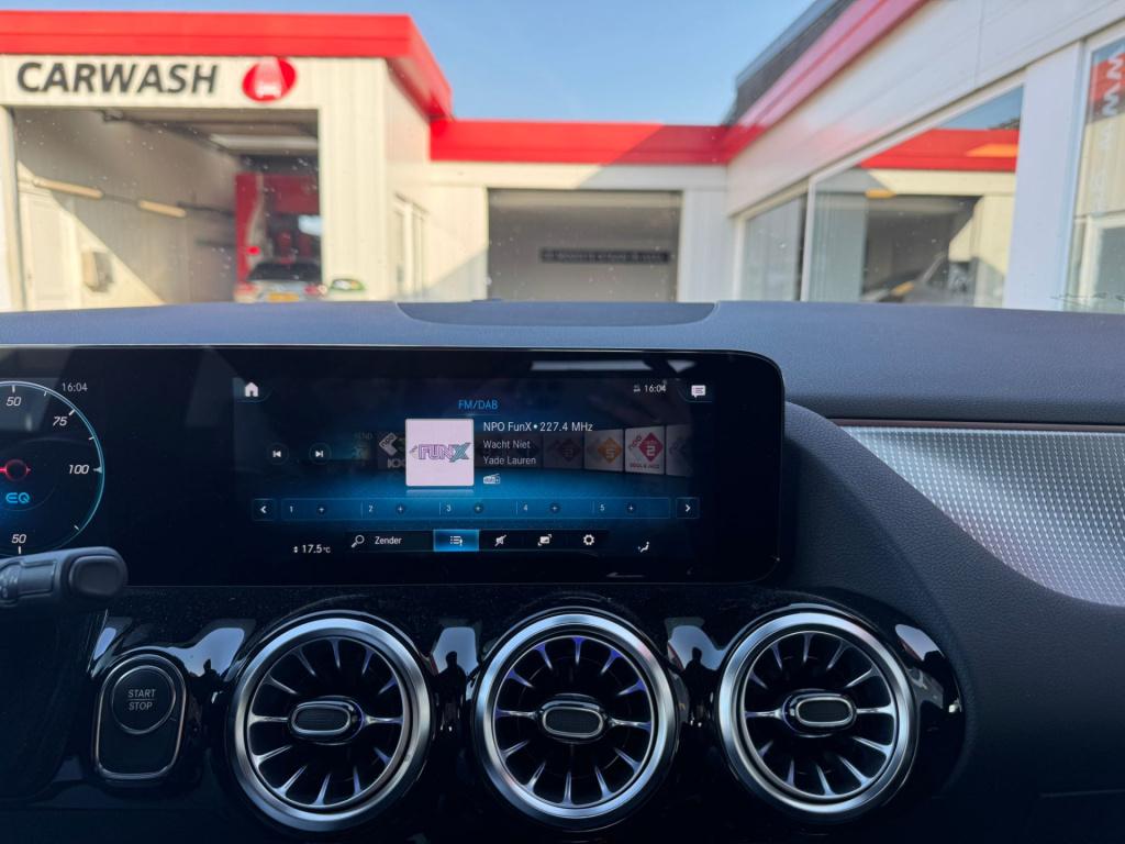 Mercedes-Benz Eqa 250 business solution luxury 67 kwh