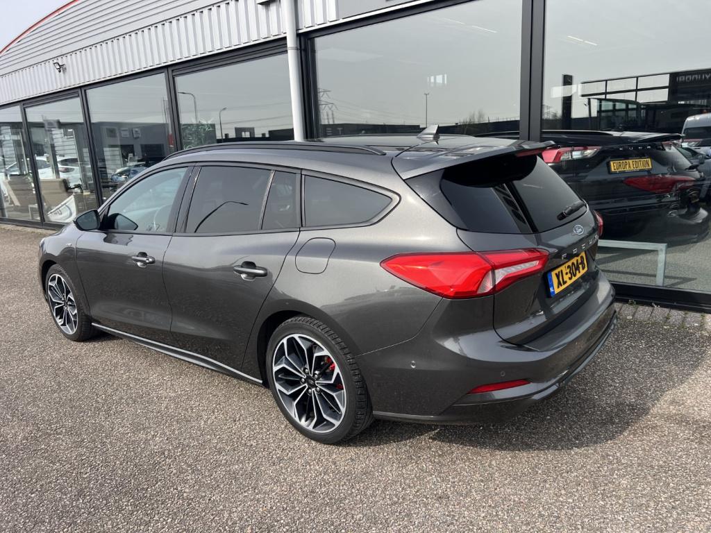 Ford Focus wagon 1.0 ecoboost 125pk st-line x , trekhaak , winterpack