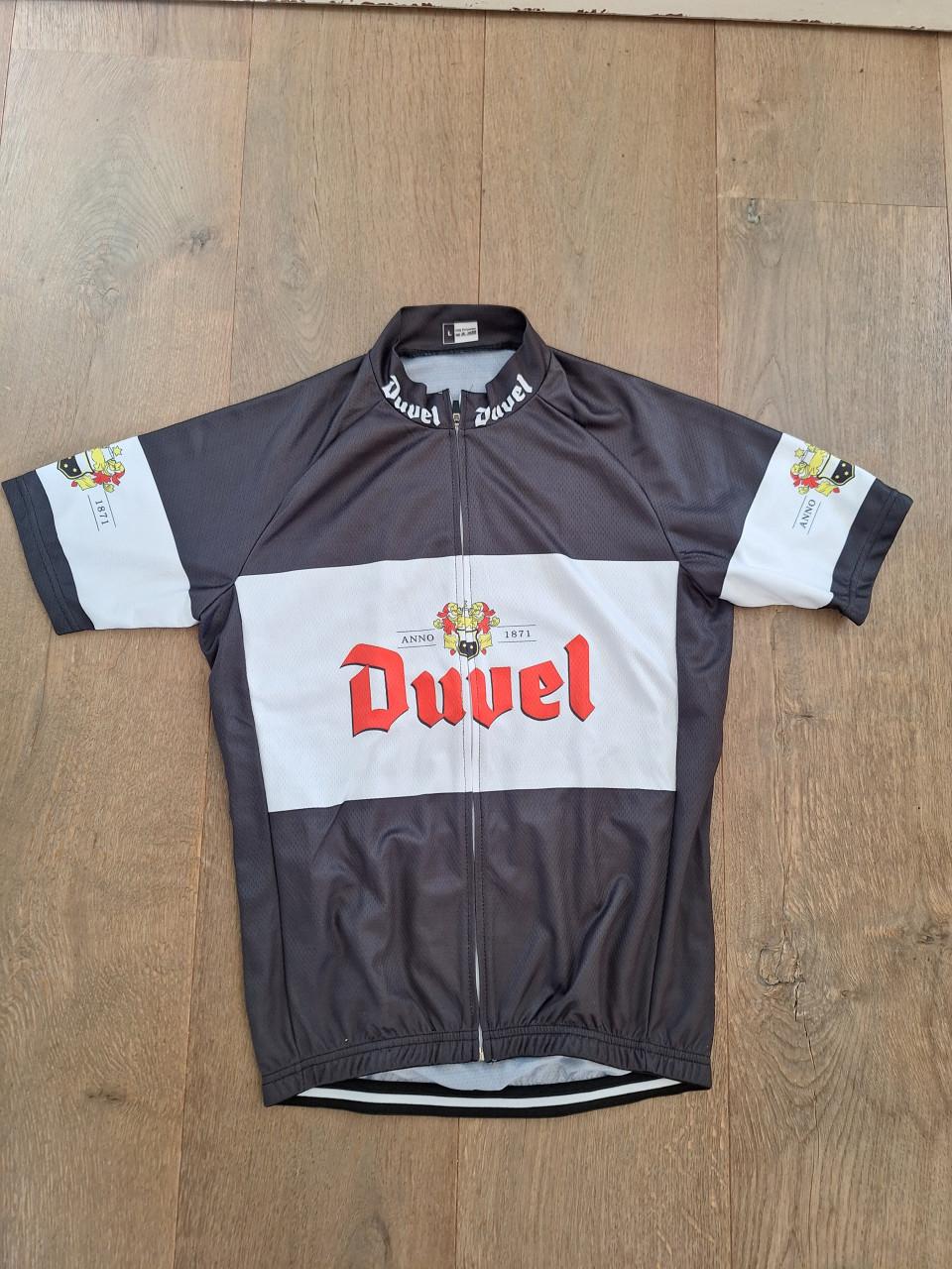 Fietsshirts en broek