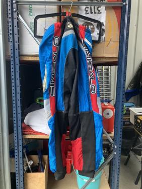 Motorcross broek en shirt 1.90 - 2.00 meter
