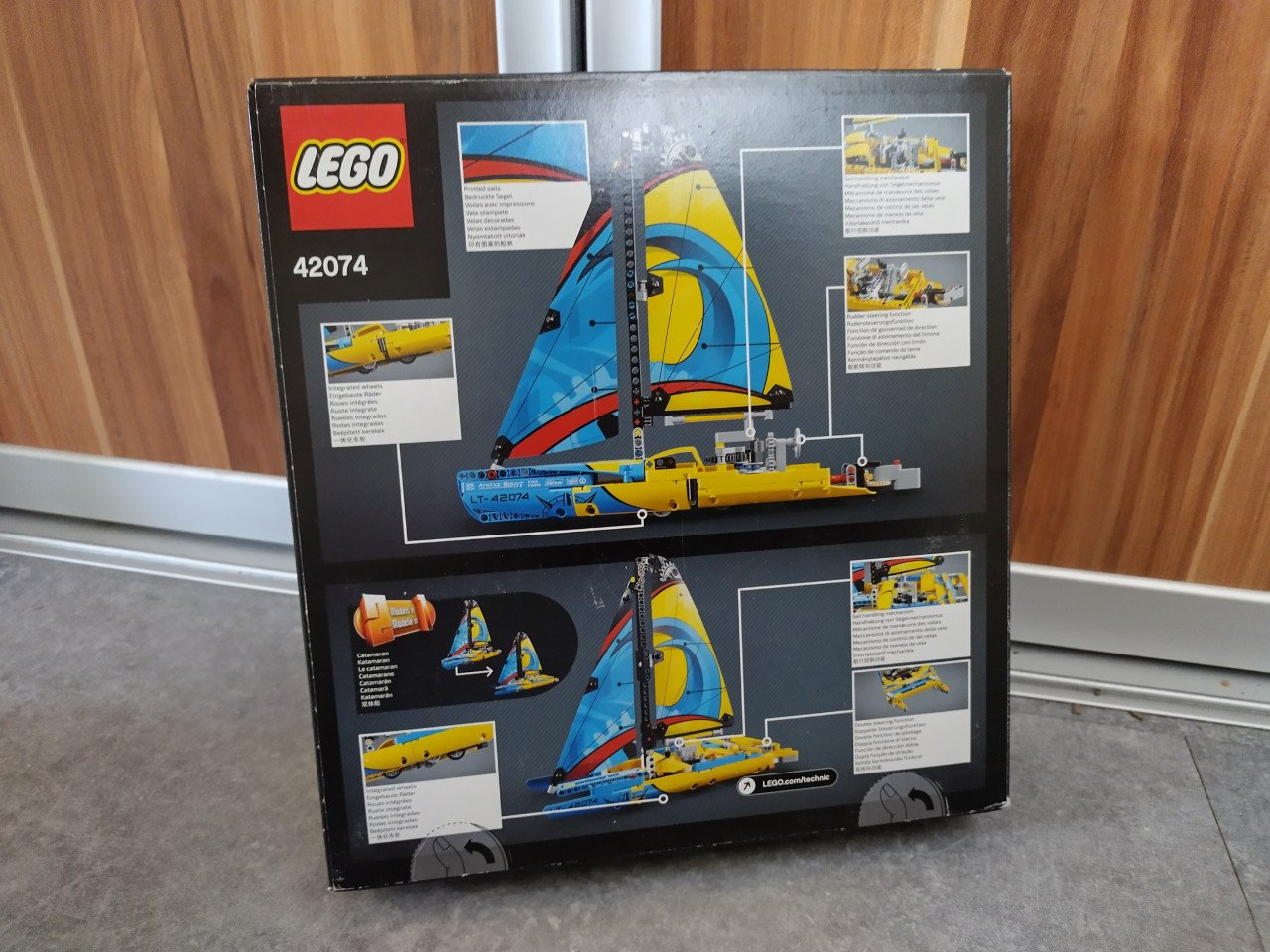 Lego Technic Racing Yacht 42074