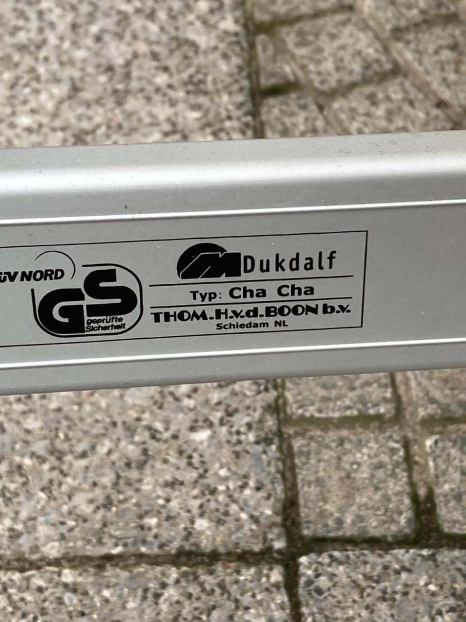 Dukdalf Stoel Cha Cha, lichtgewicht, inklapbaar.