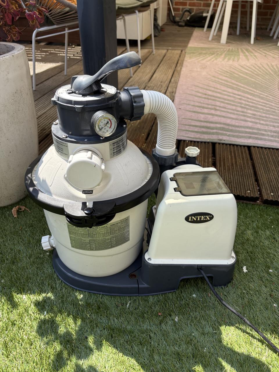 Intex zwembad 457 x 122 inclusief zandfilterpomp
