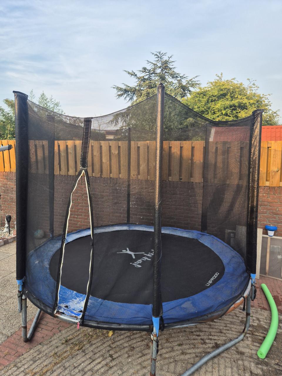 Trampoline