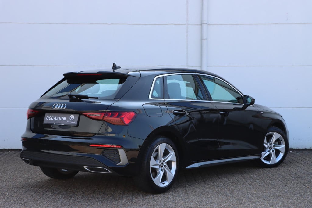 Audi A3 sportback 35 tfsi s-line edition s-tronic 150pk