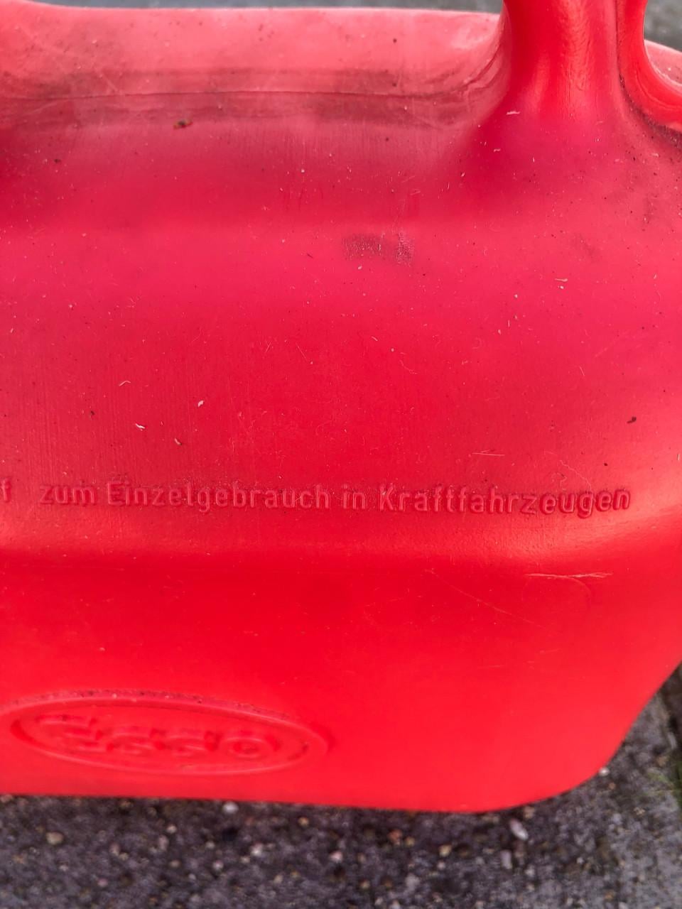 Rode Esso Jerrycan 5 Liter - Benzine/Diesel