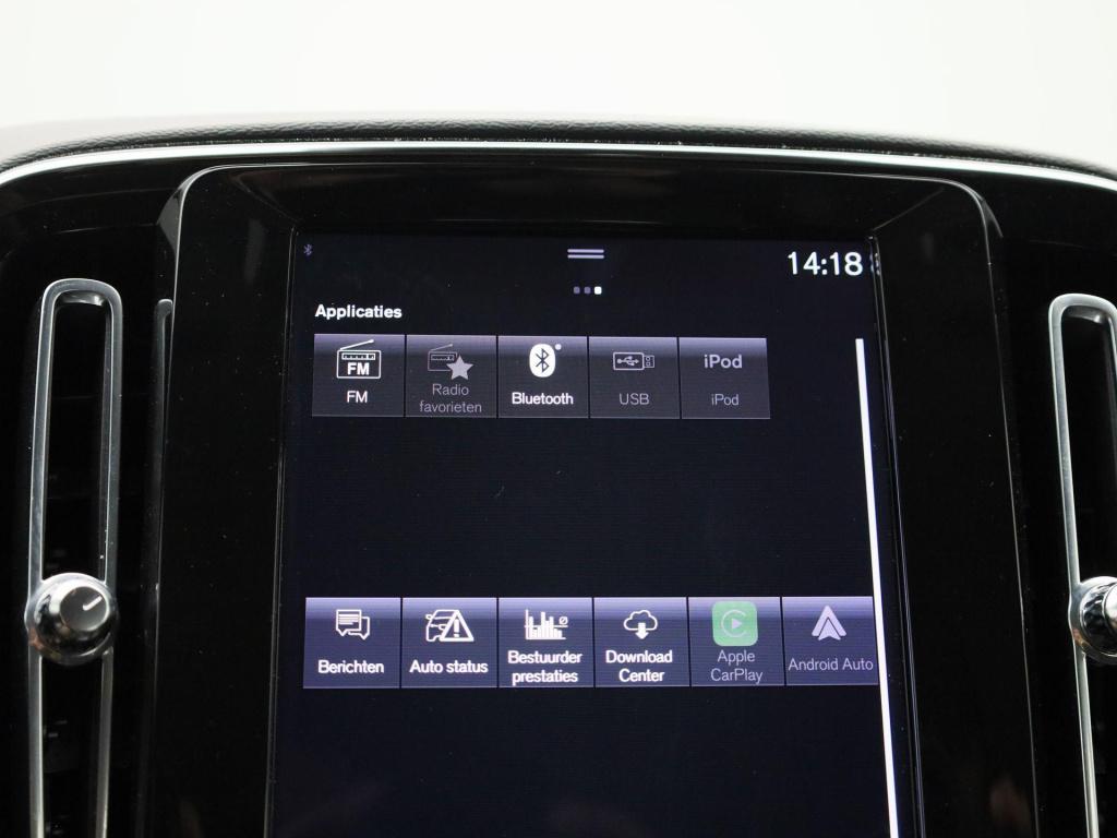 Volvo XC40 1.5 t5 recharge inscription expression | automaat | apple carpla
