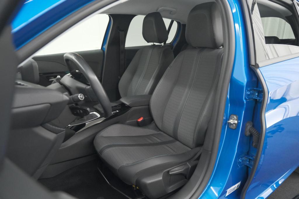 Peugeot 208 puretech 100 allure | trekhaak | camera | apple carplay | navig