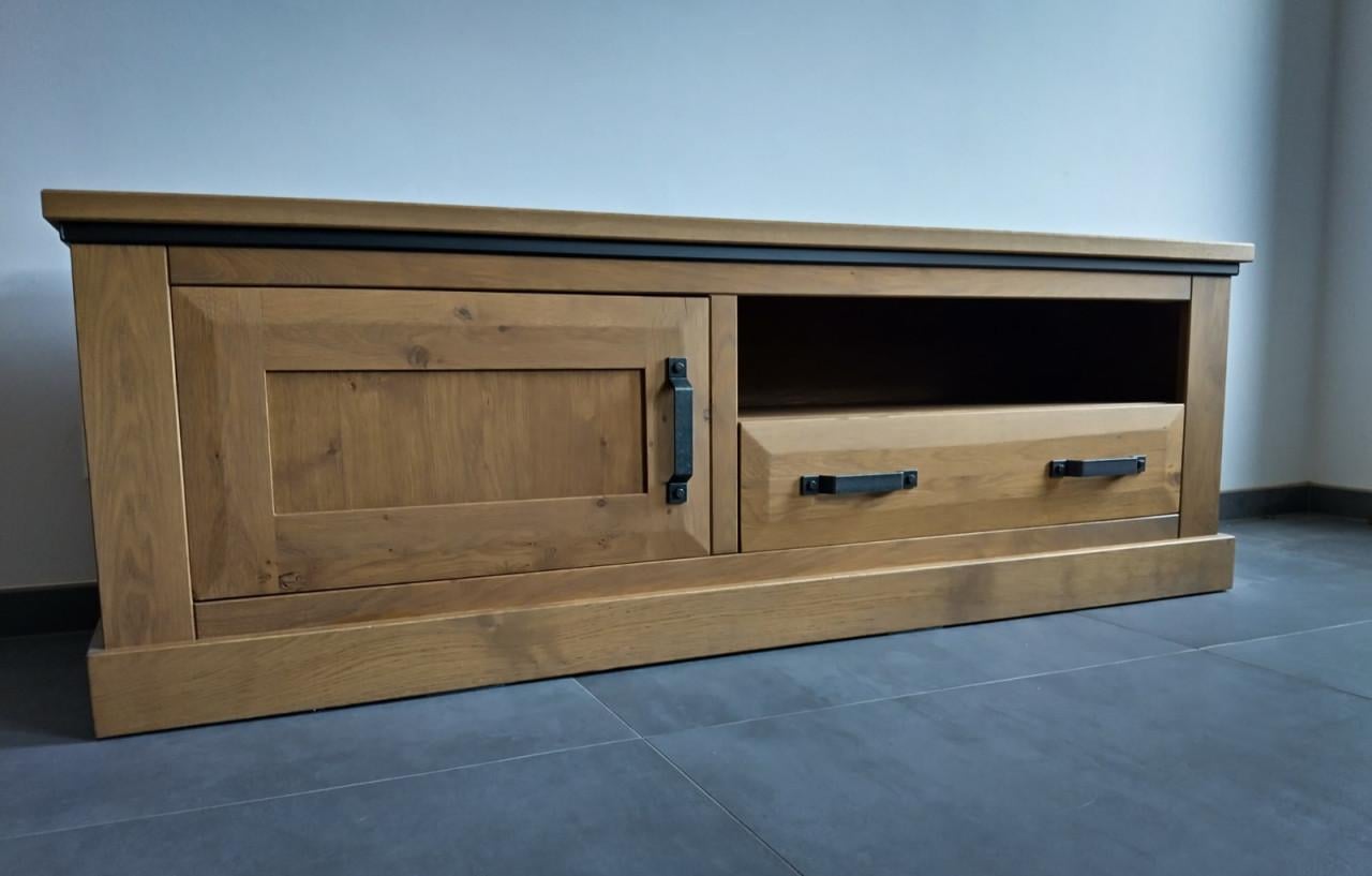 Eiken TV-dressoir Van der Drift