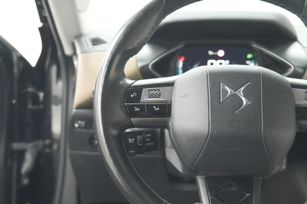 Ds Ds 3 crossback e-tense so chic 50 kwh | camera | dodehoekdetectie | appl