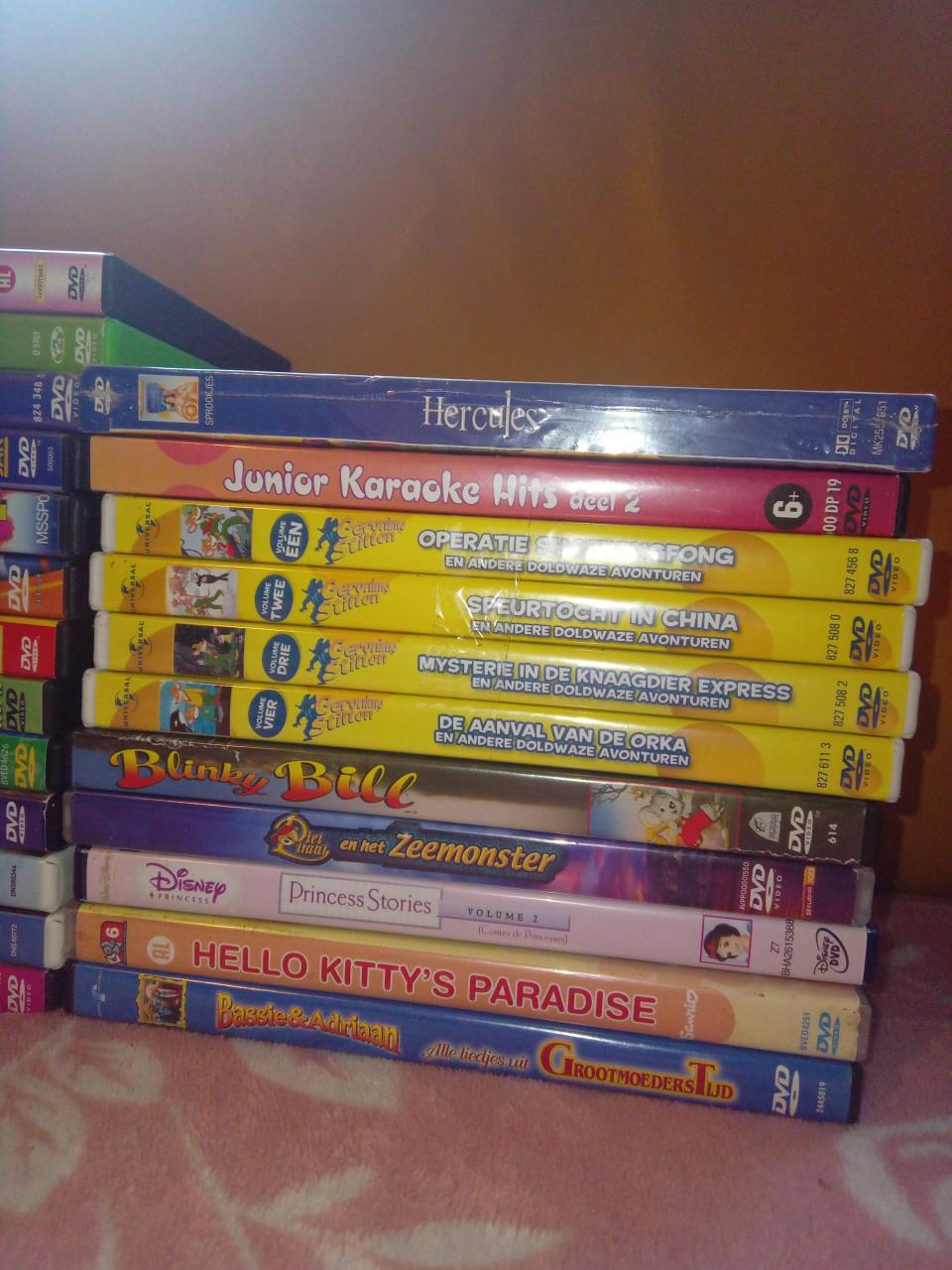 Kinder dvd's, 26 stuks voor 10,-