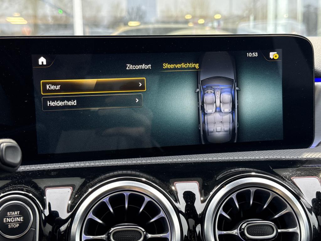 Mercedes-Benz A-Klasse 250 e business solution amg limited | nl-auto | pano