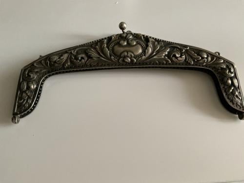 Antieke beugel voor tasje