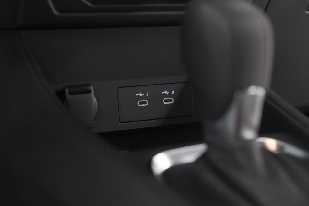 Renault Captur 1.6 e-tech full hybrid 145 techno | camera | apple carplay |