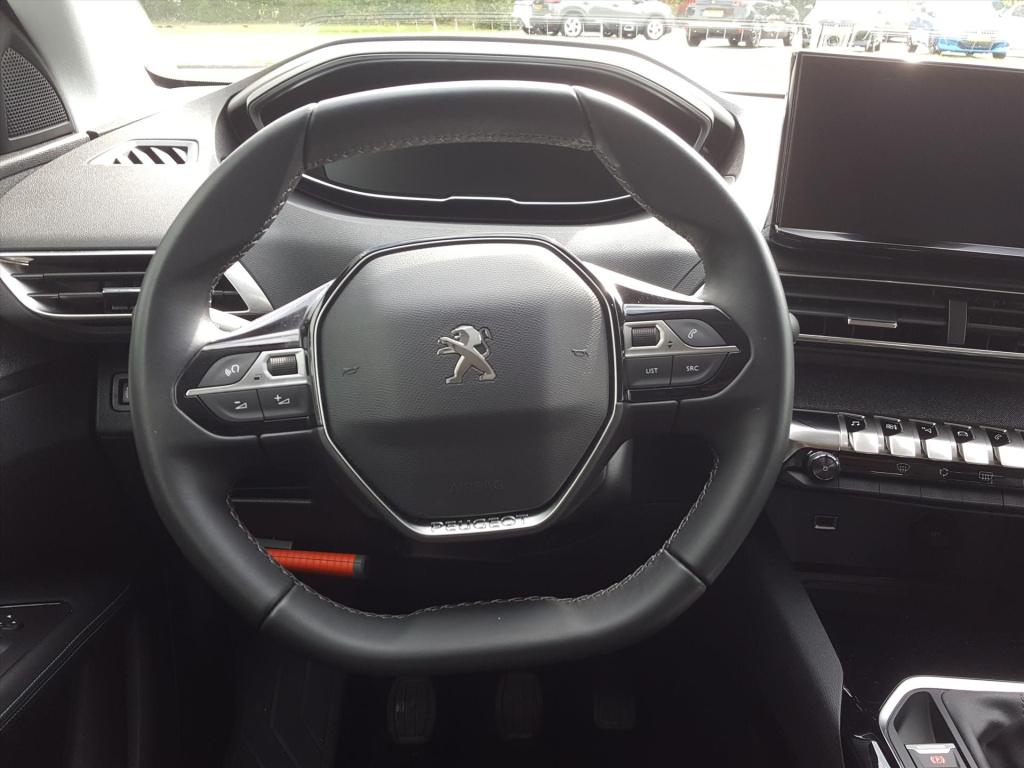 Peugeot 3008 1.2 130pk s&s allure apple carplay & android auto | navigatie 