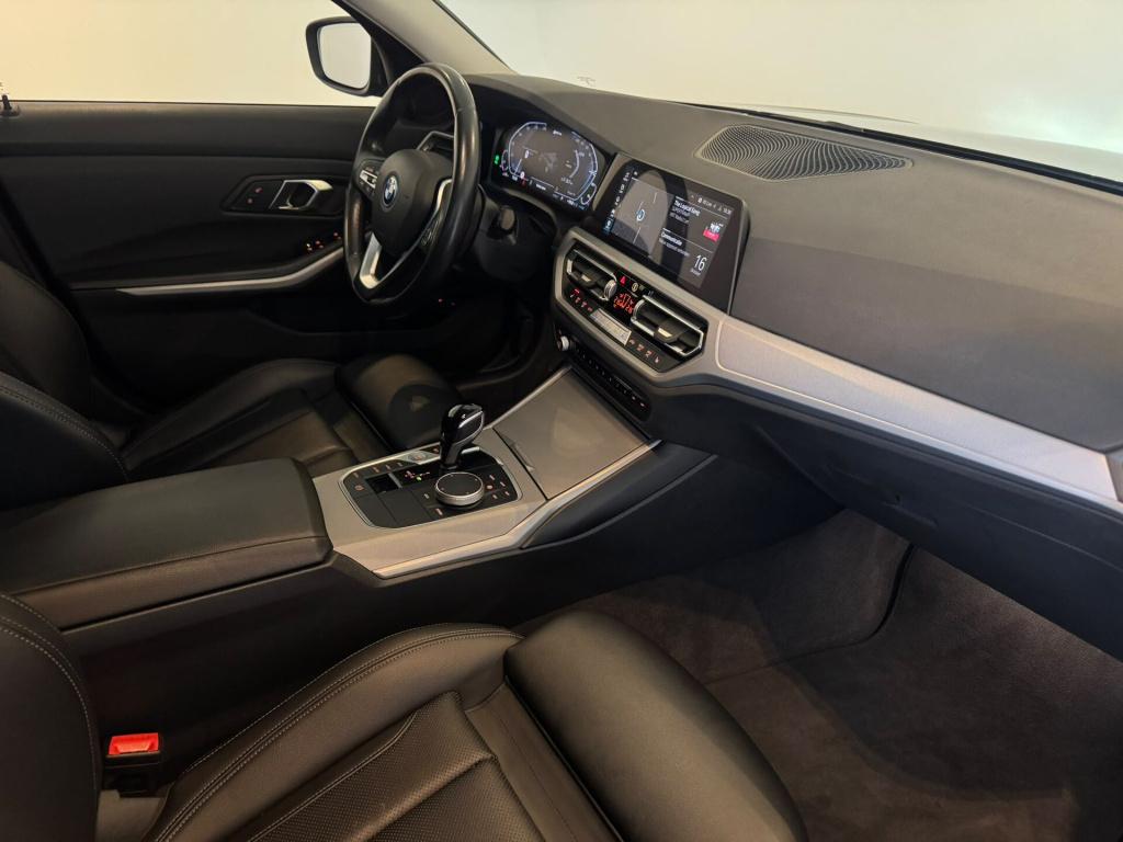 BMW 3-serie touring 320e high executive