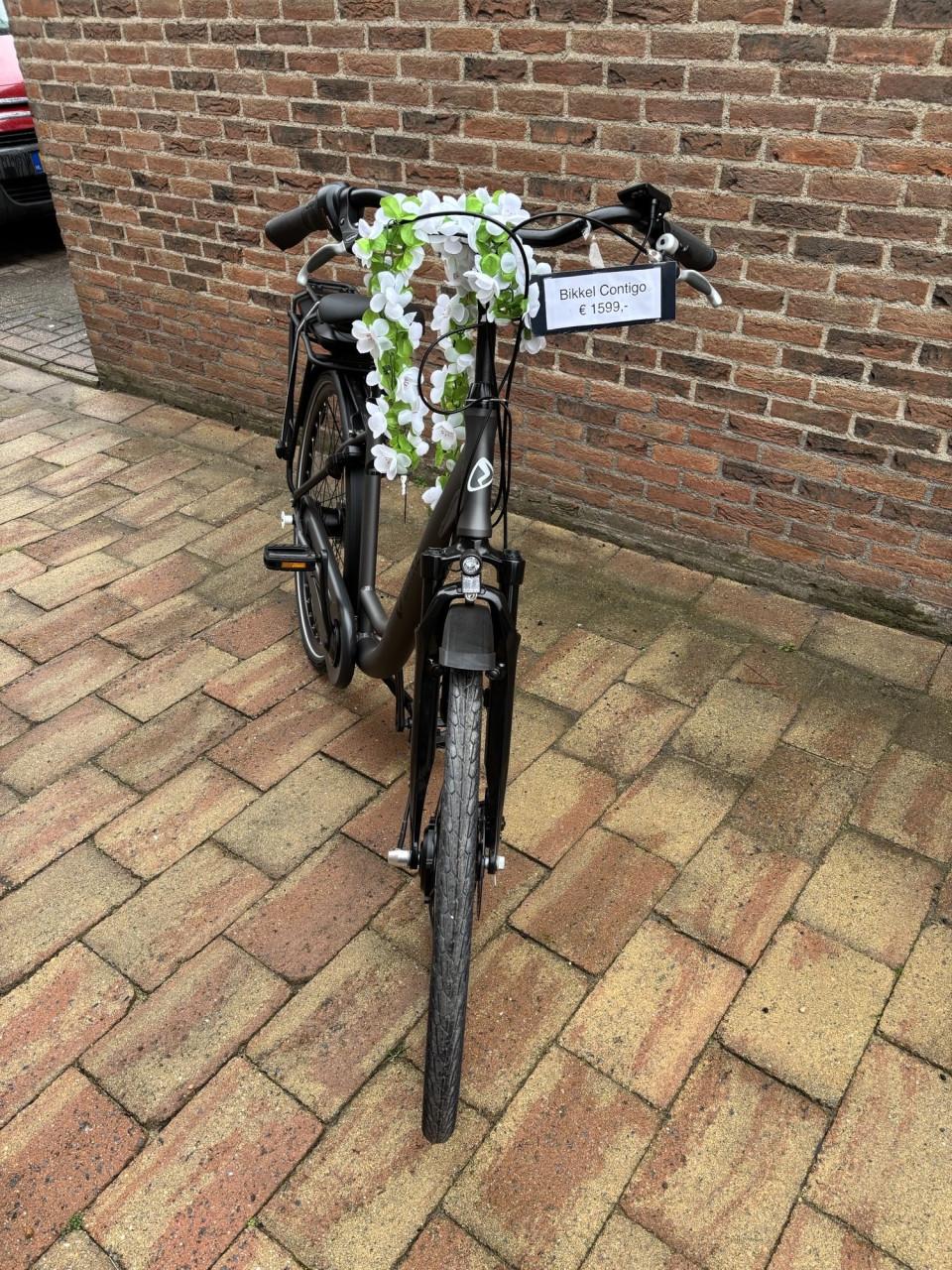 Bikkel Contigo