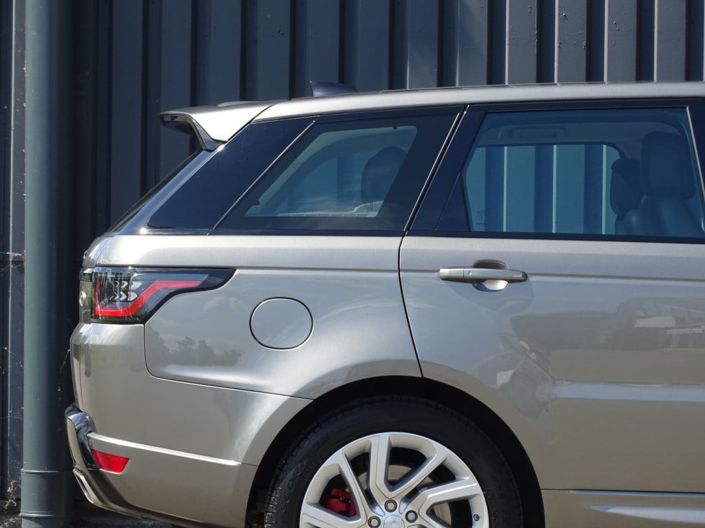 Land Rover Range Rover p400e hse dynamic | hud | matrix led | stoel ventila