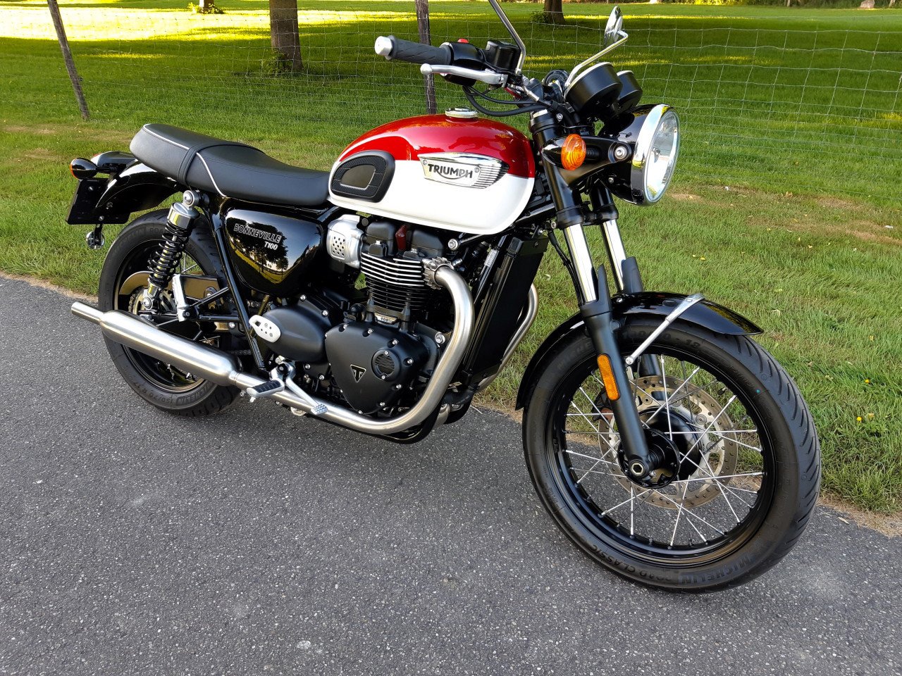 Triumph Bonneville T100 05/2013 Slechts 414 Km !!!