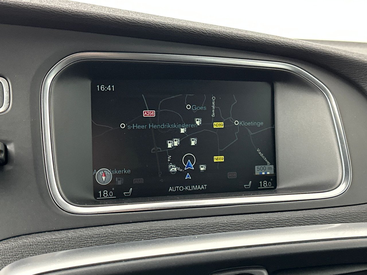 Volvo V40 2.0 T2 R-Design